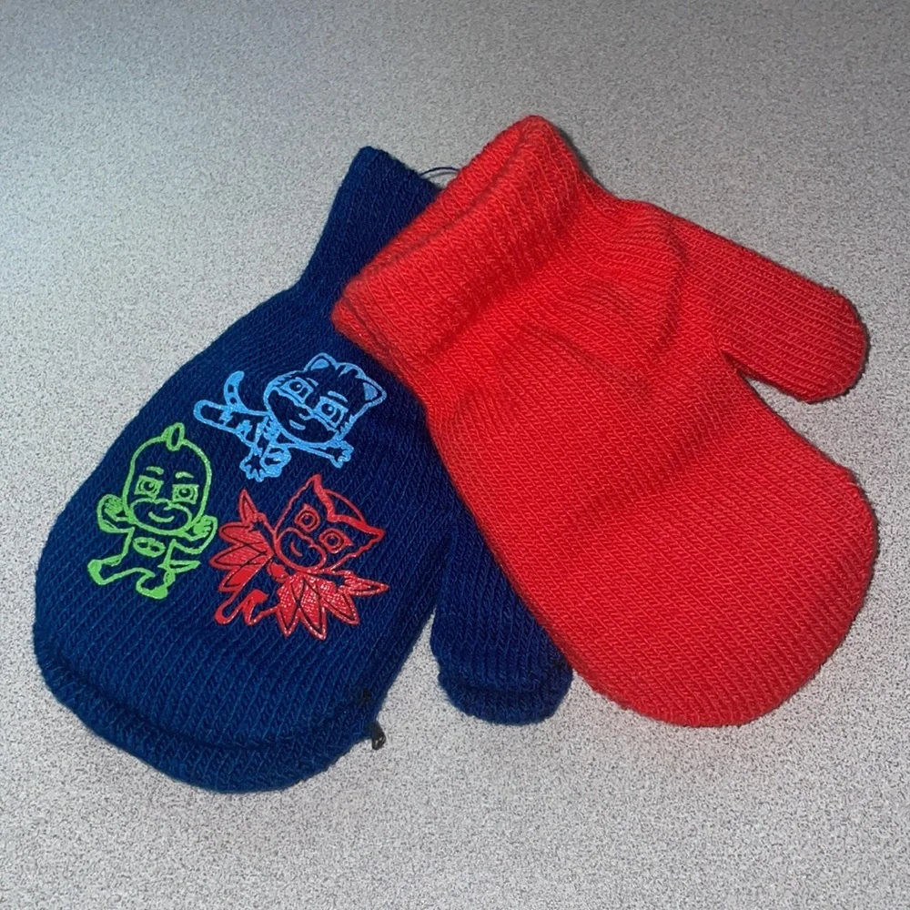 Nwt PJMASKS Gloves Kids Winter Gear Snow Hand Warmers Poppy 2 Pack red blue*